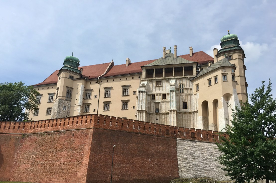 108B2C14-A184-436D-8A33-256AC66FD77B